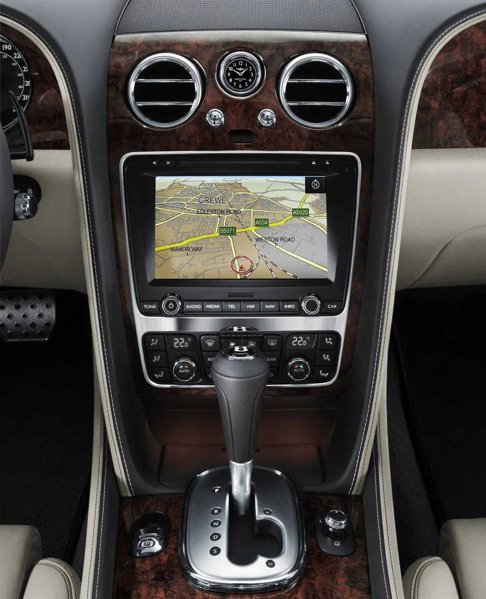 435617-cgt-studio-sat-nav-close-up-2.jpg