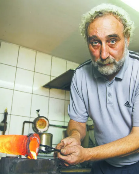 Złotnik z powołania, który został obrączkowym potentatem