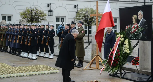 Polska pełna dowodów pamięci o ofiarach katastrofy smoleńskiej