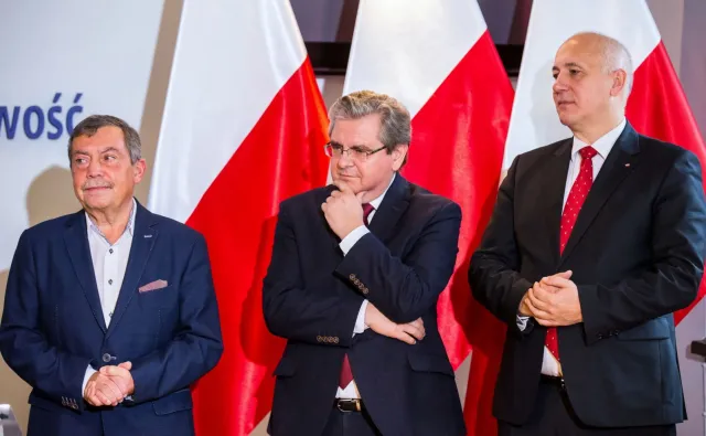 Brudziński: Nie przeniesiemy wojny totalnej do samorządu