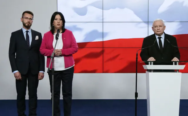 Rzeczniczka PiS: W tym roku dla nas wakacji nie będzie