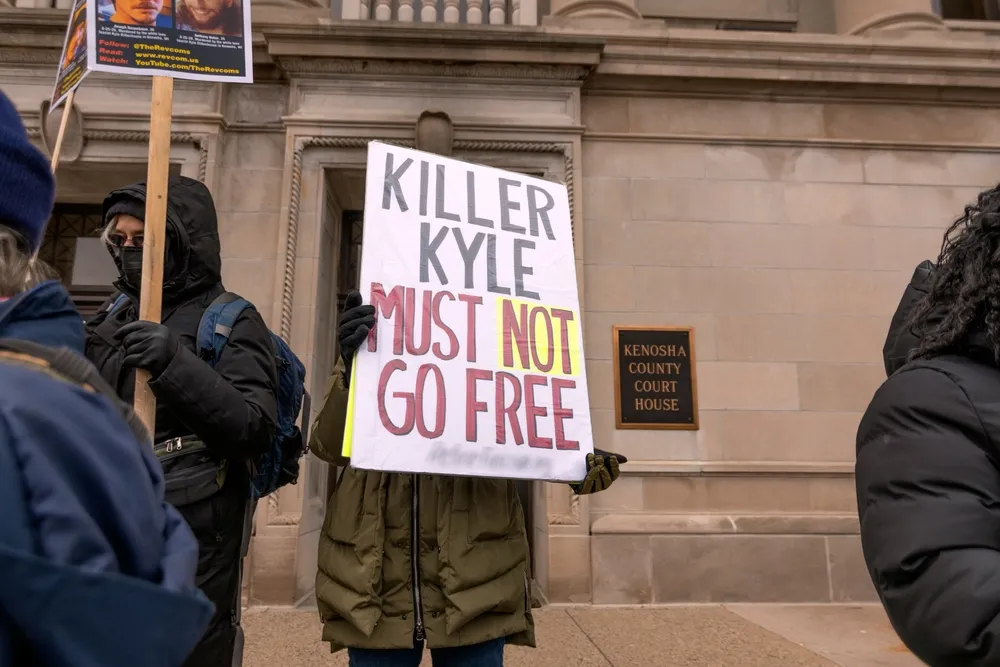 Manfestacje podczas procesu Kyle'a Rittenhouse'a