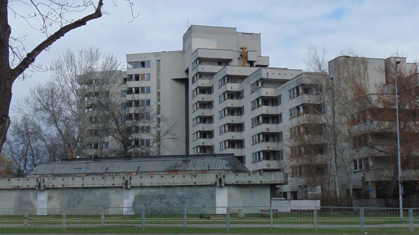 Dawne Szpiegowo, czyli budynek przy ul. Sobieskiego 100 w Warszawie