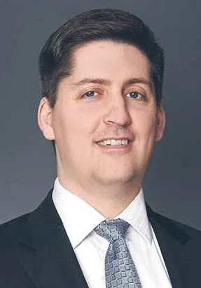 Scott Boston, ekspert ds. obronno
