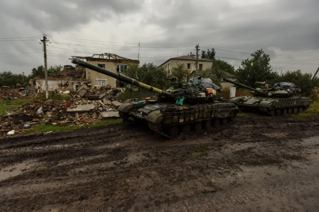 Rosjanie tracą kadrę i sprzęt. Jeśli jednak udałoby się im odtworzyć siły, to Ukraińcy będą mieli problem [WYWIAD]