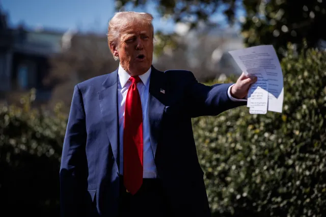 Trump: Możemy nałożyć niszczycielskie sankcje na Rosję