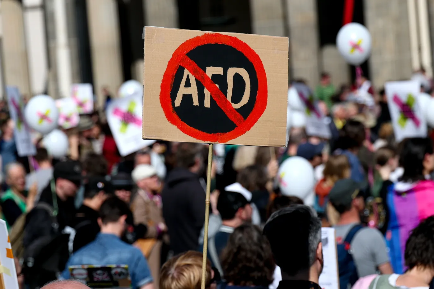 "Koniec z wymówkami – zakazać AfD, teraz!". Wielotysięczne demonstracje w Niemczech