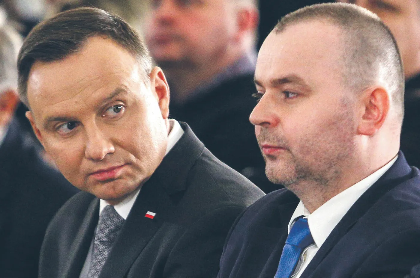 PiS w białych rękawiczkach uwalnia prezydenta od kłopotu