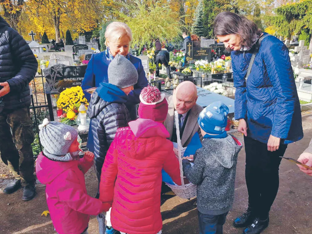 Dla ratowania zabytkowych mogił
