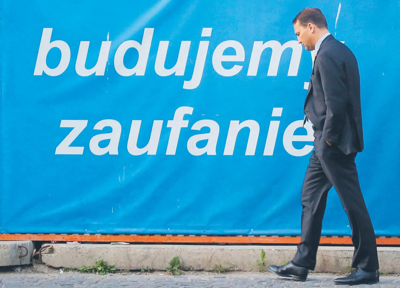 O czym nie pamięta minister Sikorski