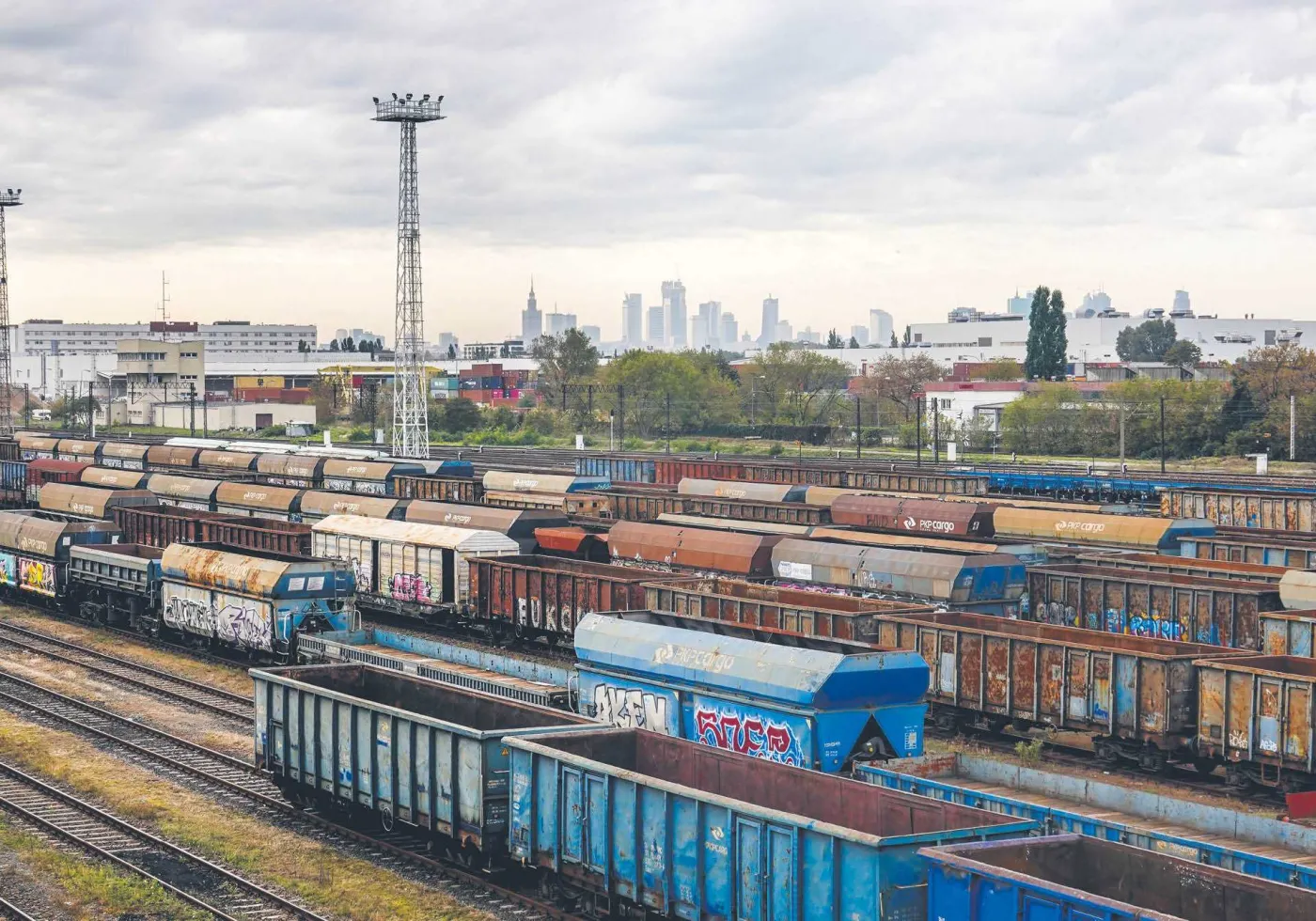 Z PKP Cargo miałoby odejść 4142 spośród ponad 14 tys. zatrudnionych