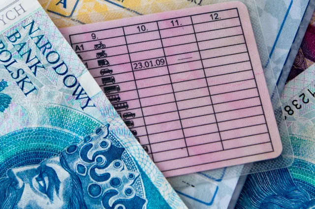 Wyższe ceny prawa jazdy i dokumentów dla kierowców od 2026 r. To pierwsza od 12 lat waloryzacja opłat