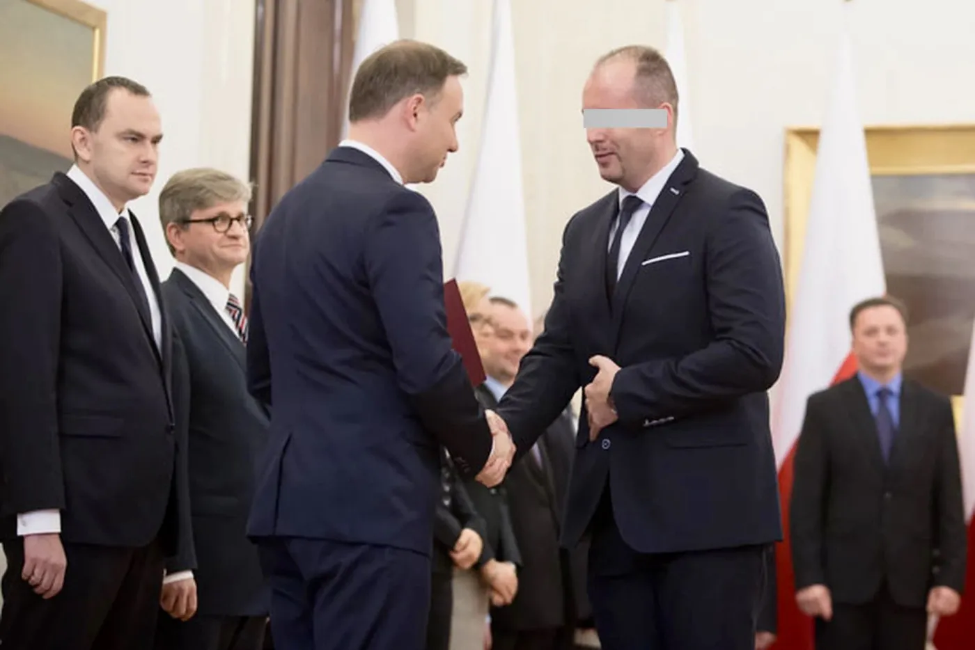 Były wiceminister finansów z zarzutami o przyjmowanie łapówek "w zamian za pośrednictwo w załatwieniu spraw różnym przedsiębiorcom"