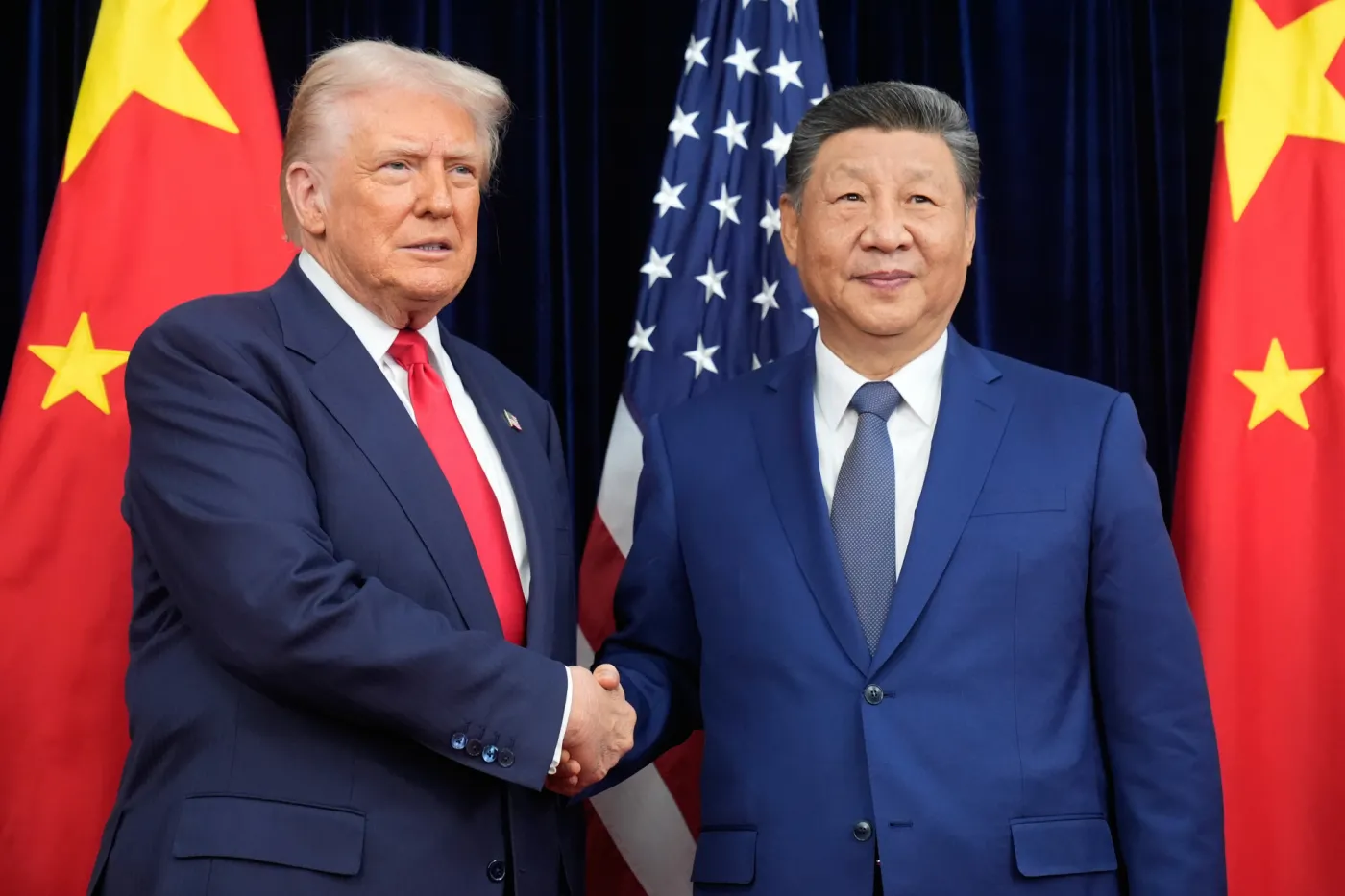 „Wyprowadzenie kozy“ to nie to samo co rozejm. USA i Chiny kupują czas [OPINIA]