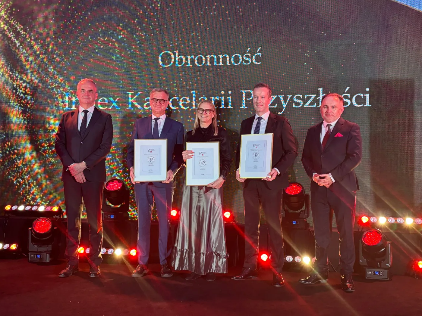 Laureaci kategorii Obronność