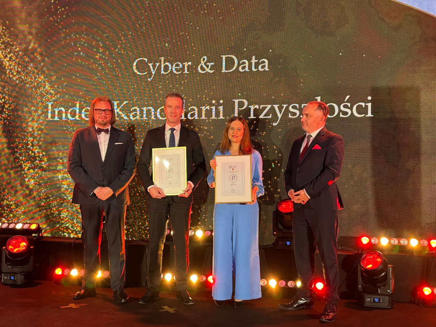 Laureaci kategorii Cyber & Data