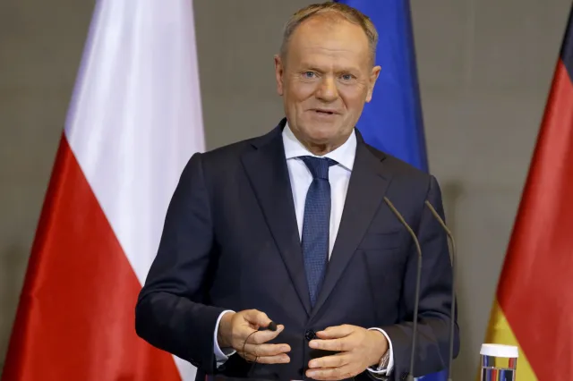 Premier: Polska ma odpowiednie zapasy paliwa