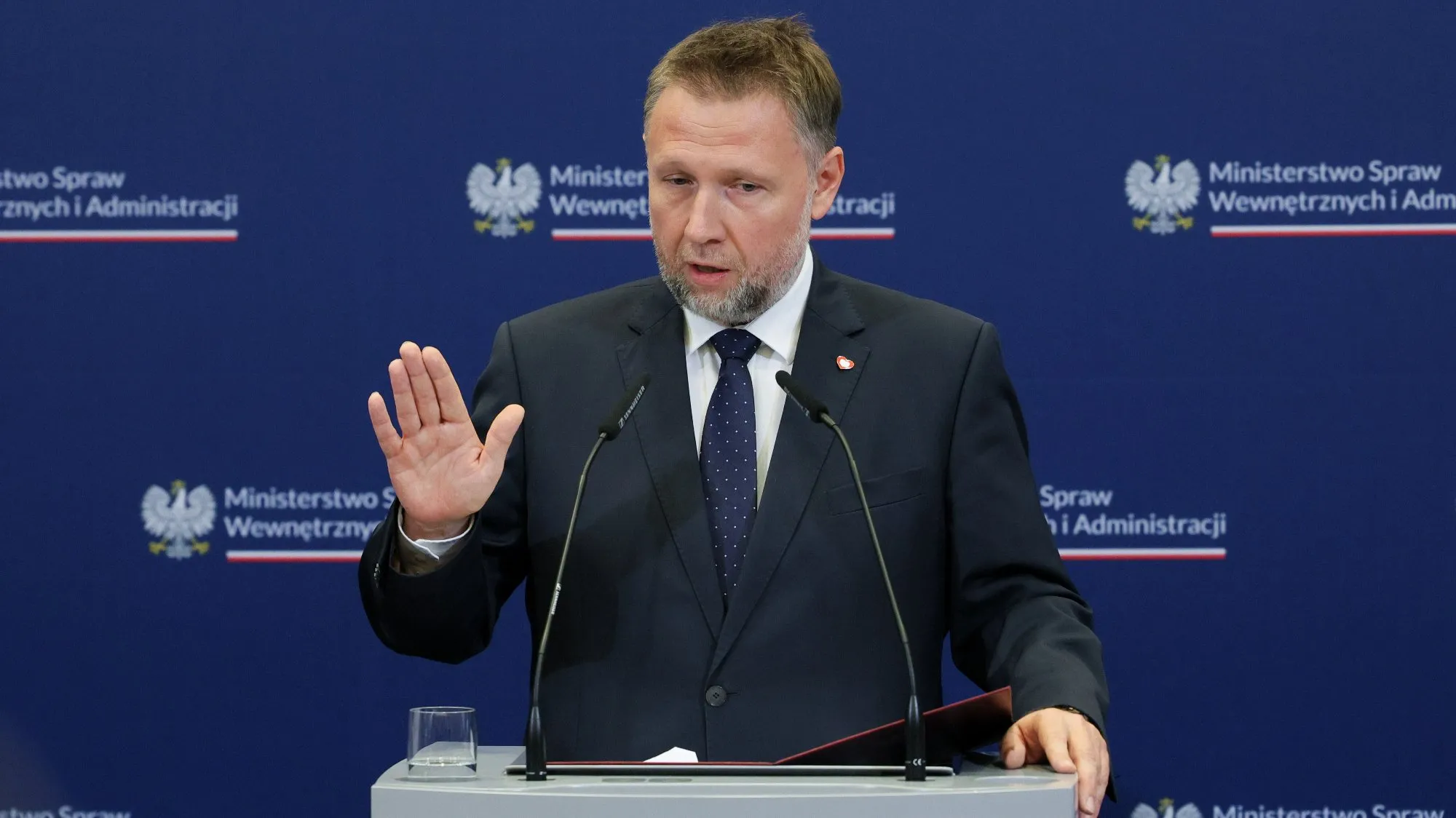 Ataki w Ostrołęce, pod Wyszkowem i w Sierpcu. Co ustaliły służby?