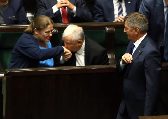 Kaczyński: PO nie ma moralnego prawa zgłaszać wniosku o odwołanie marszałka