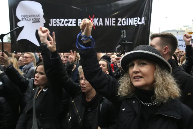 Karczewski: Odstąpiliśmy od prac nad projektem ws. aborcji