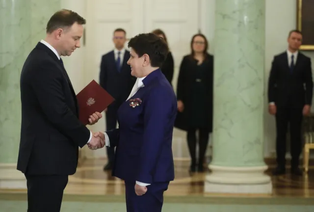 Morawiecki desygnowany na premiera. Duda do Szydło: Ten moment nie jest momentem miłym