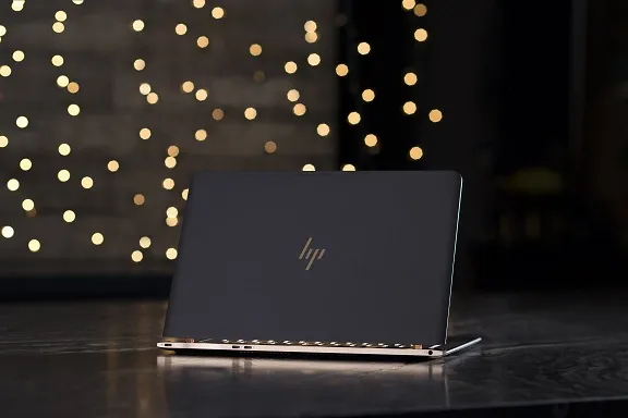 2806487-komputer-przenosny-hp-spectre.jpg