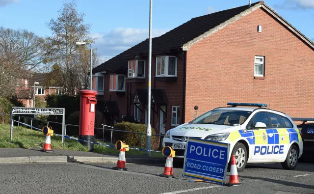 Wielka Brytania: Policja pobrała próbki z miejsc pochówku bliskich Skripala