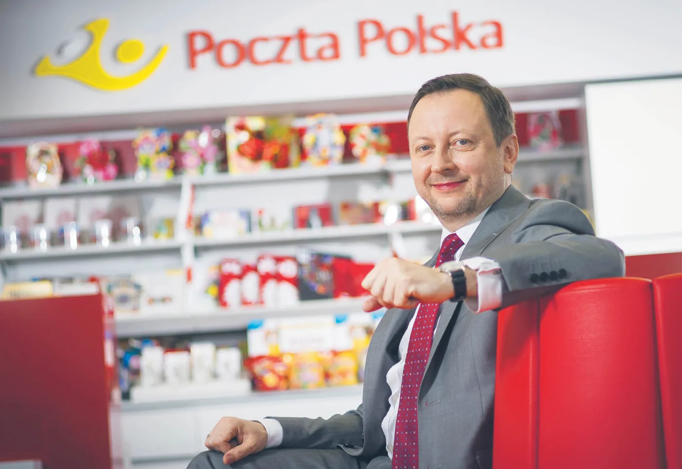 Gołębia grypa na poczcie. Kurdziel: 1 tys. zł podwyżki dla listonoszy spowoduje zapaść płynności finansowej