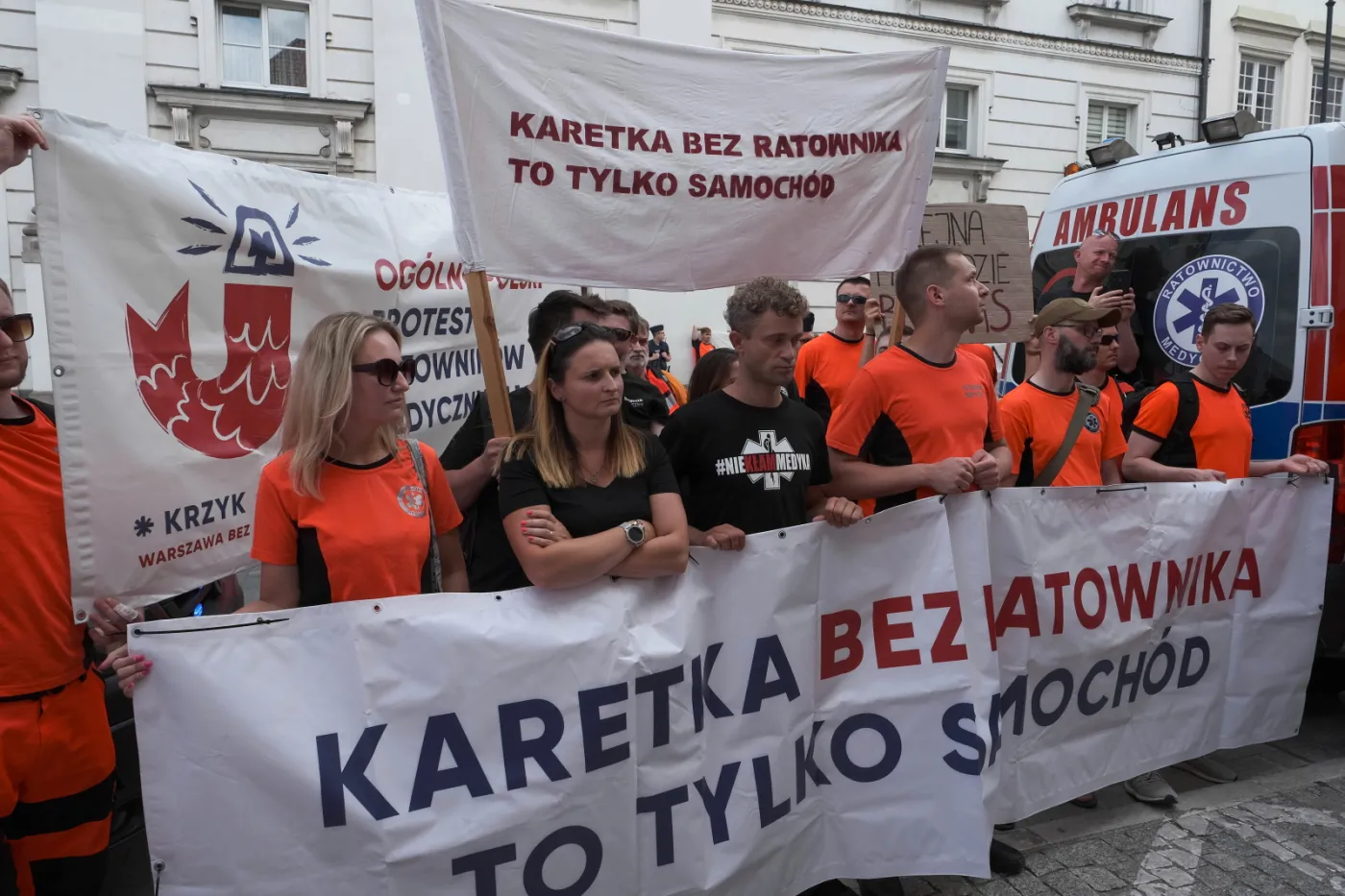 Protest ratowników medycznych. Niedzielski: Będziemy rozmawiać