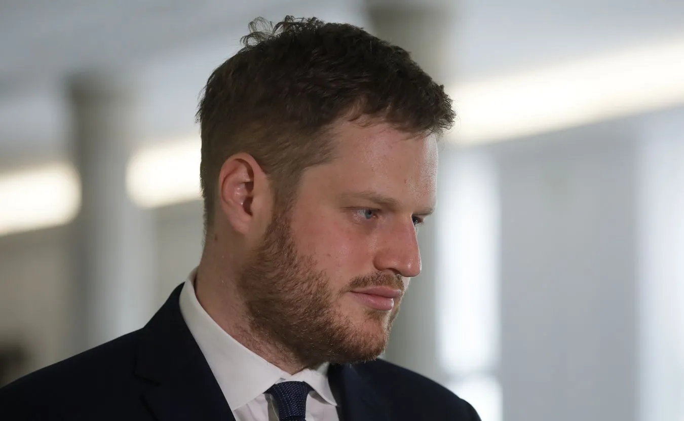Cieszyński: Środki z pre-paidów zamiast do operatorów trafią do klientów albo na informatyzację