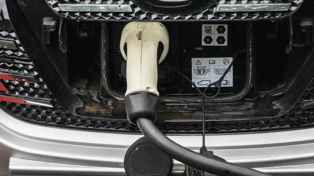 Waszyngton stawia na elektromobilność, by gonić Europę