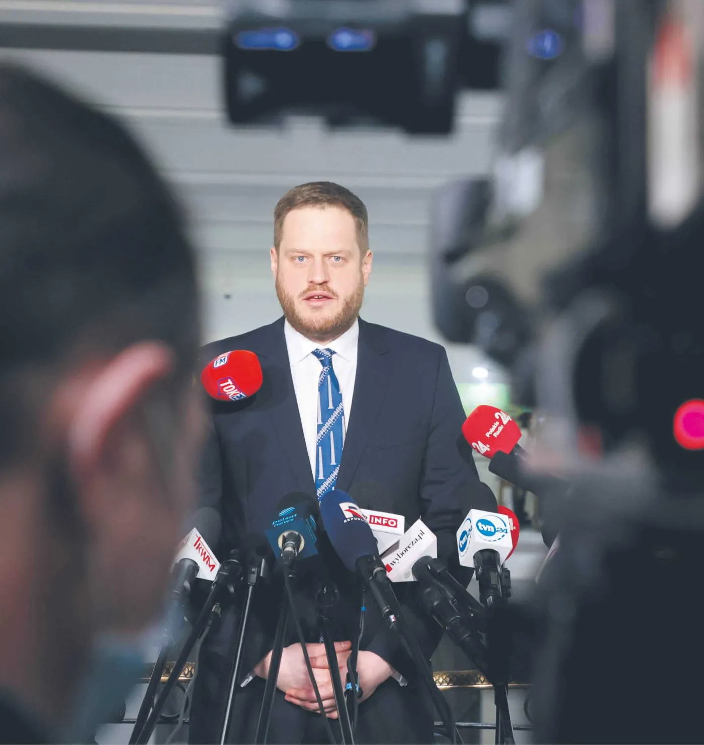 Sieć 5G utknęła w rządowych gabinetach