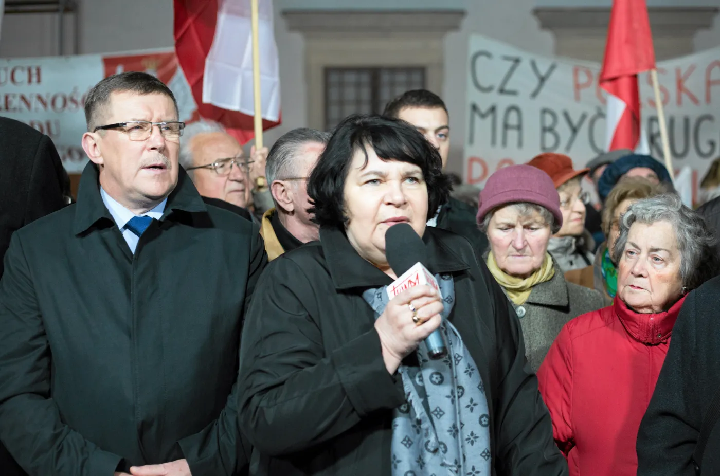 1550200-manifestacja-srodowisk-zwiazanych.jpg