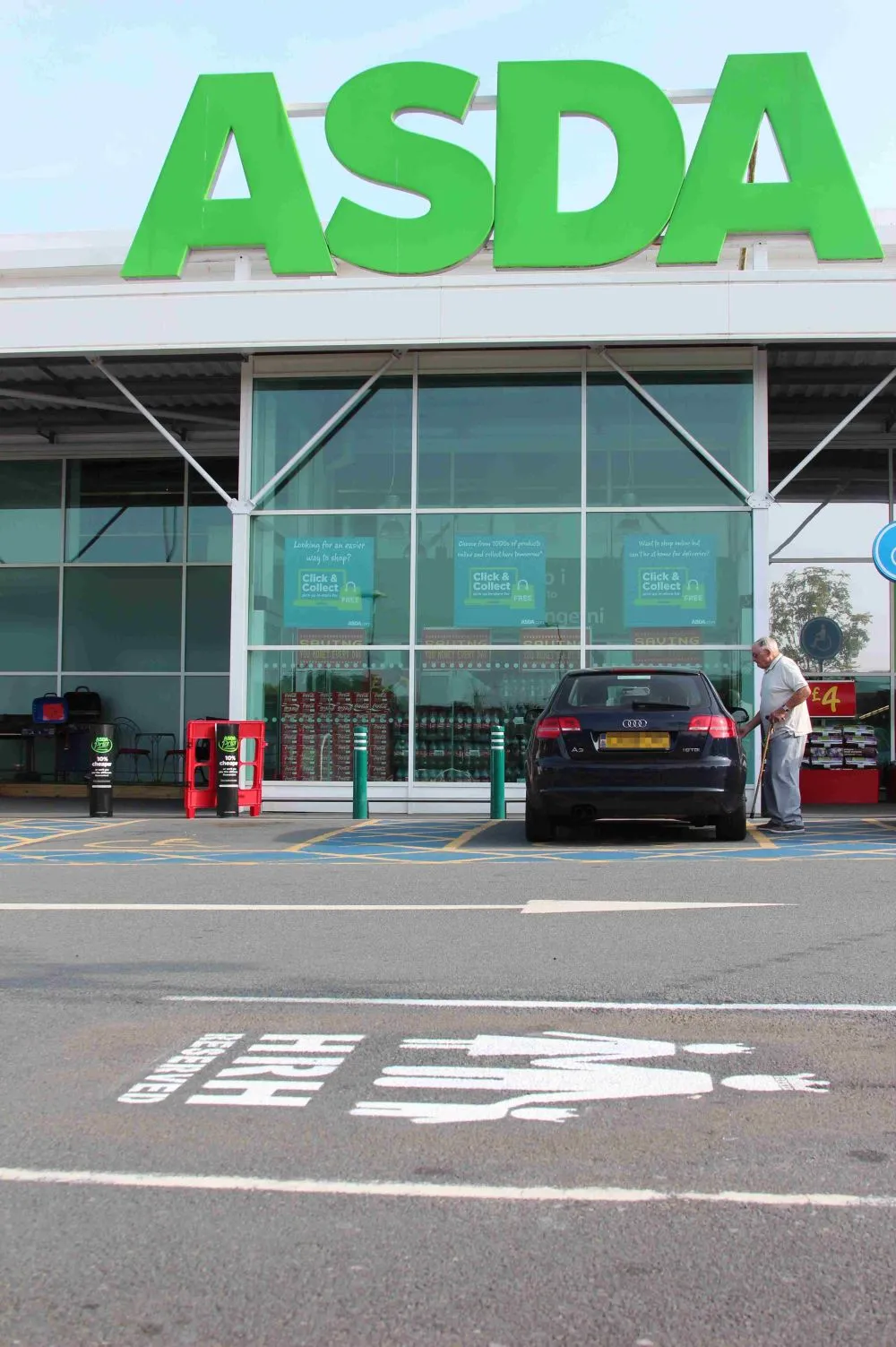 1406365-supermarket-asda-juz-przygotowal.jpg