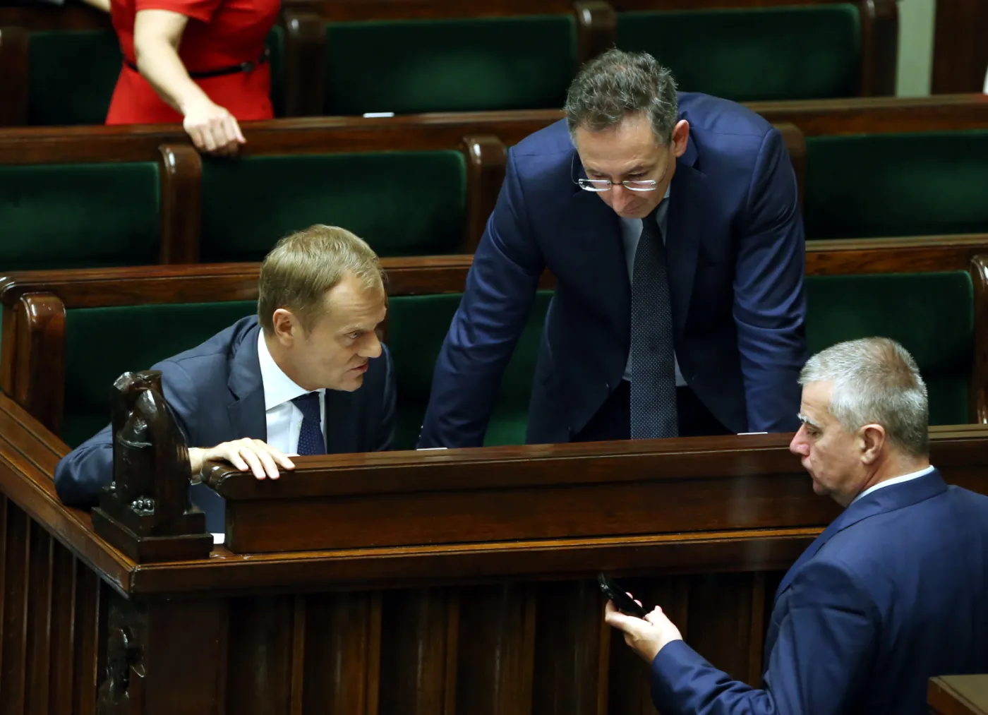 Donald Tusk, Bartłomiej Sienkiewicz i Paweł Graś w Sejmie. Fot.  PAP/Tomasz Gzell