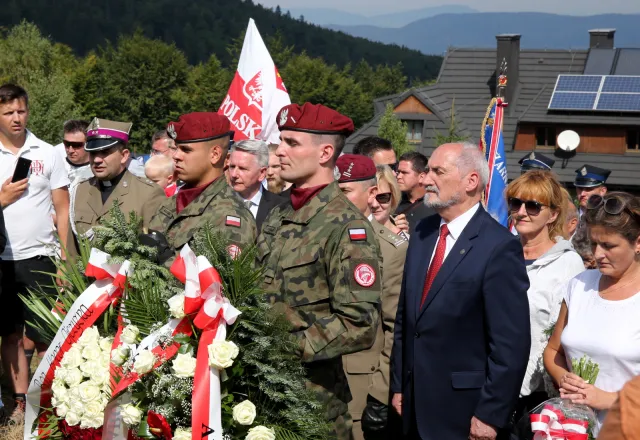 Macierewicz: Dzięki Żołnierzom Niezłomnym Polska mogła się odradzać