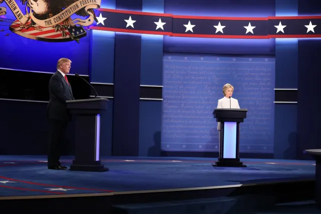 USA: Trump upiera się, że "wygrywa", choć niewiele wskazuje, że pokona Clinton