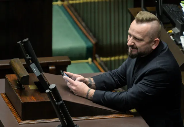 Policja: Wizyta w biurze posła Liroya-Marca nie z polecenia szefa MSWiA i KGP