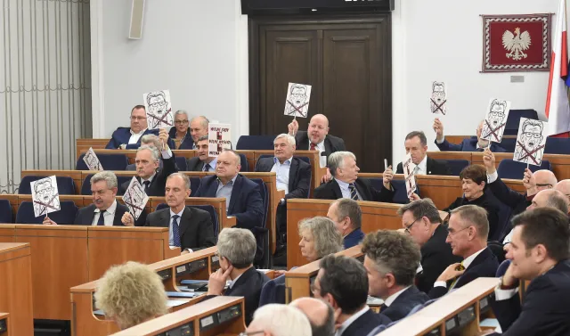 Ciąg dalszy reformy sądownictwa. Senat rozpoczął posiedzenie