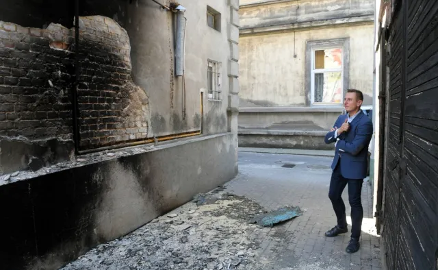 50-latek usłyszał zarzut w związku z pożarem kamienicy, w której mieszka poseł Brejza