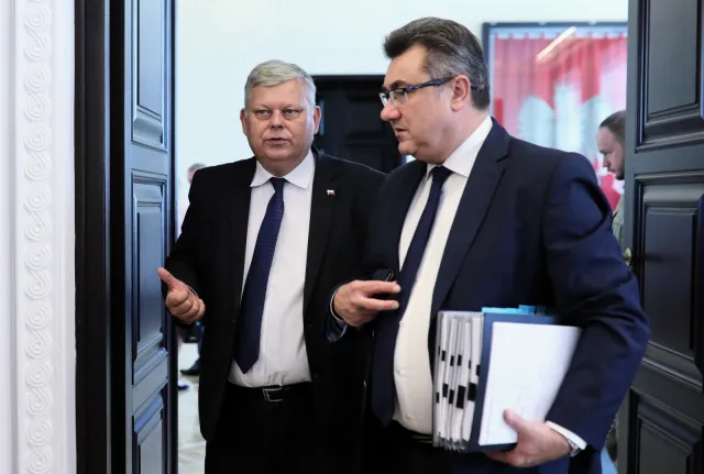 Suski: Zarzuty "GW" w sprawie łapówek w Radomiu są stekiem bzdur