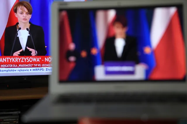 Emilewicz: Zaproponujemy ulgi w składkach do ZUS dla większych firm