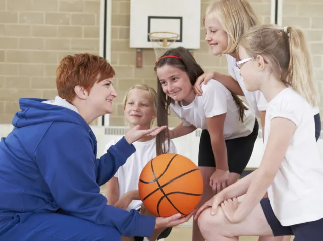 Nowe obowiązki dla uczniów: testy z WF od IV klasy. Sejm omawia ustawę