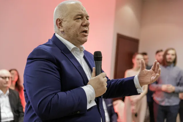 Jacek Sasin reaguje na raport NIK. "Prezent Mariana Banasia dla Donalda Tuska"