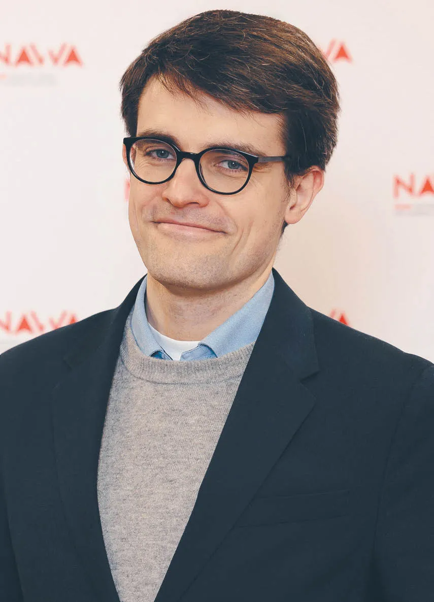 Dr hab. Adam Gendźwiłł, prof. UW – politolog, socjolog i geograf z Katedry Socjologii Polityki na Uniwersytecie Warszawskim, ekspert ds. samorządu terytorialnego z Fundacji im. Stefana Batorego, członek zarządu Instytutu Strategie 2050