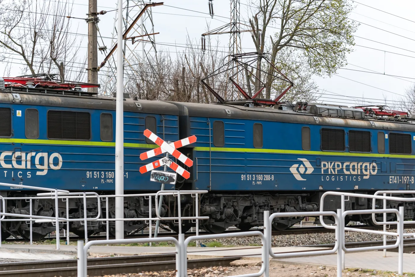Wielkie zwolnienia w PKP Cargo. Ponad dwa tysiące osób straci pracę