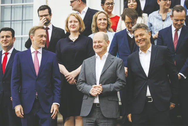 Kanclerz Scholz z gospodarczą inicjatywą w cieniu tarć w koalicji