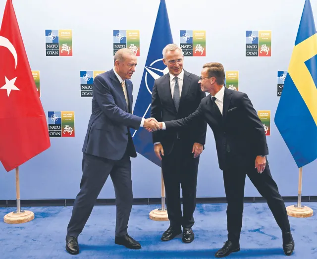 Szwecja wciąż w przedsionku NATO. Kto nie chce Sztokholmu w sojuszu?