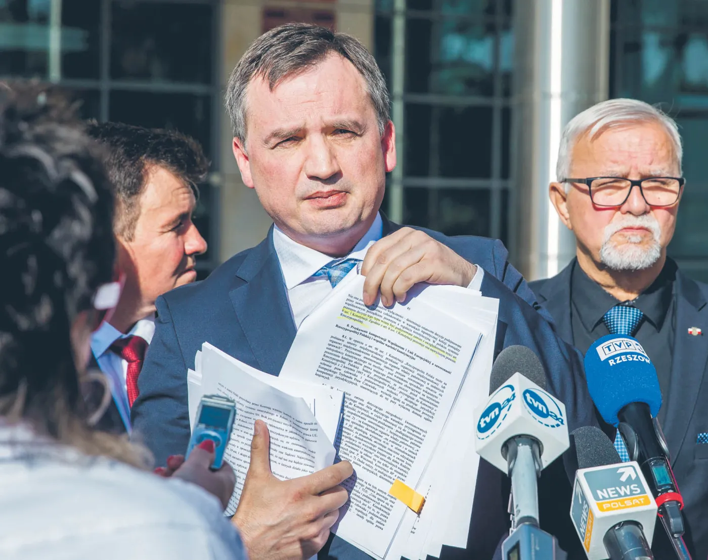 Wyścig na kruczki prawne nabiera tempa