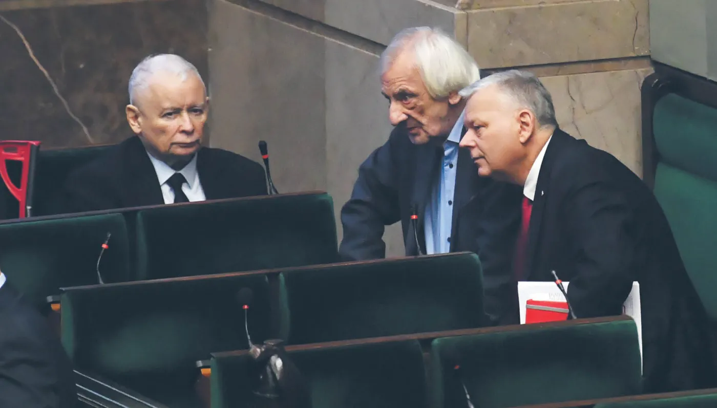 Wyborcze bloki ustawiają się w blokach